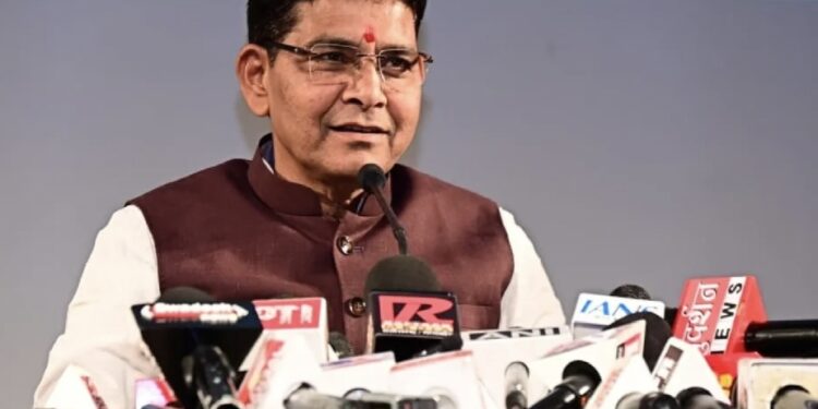 धान खरीदी से पहले पटवारियों की हड़ताल ने बढ़ाई चिंता, मंत्री टंकराम वर्मा ने कांग्रेस को घेरा